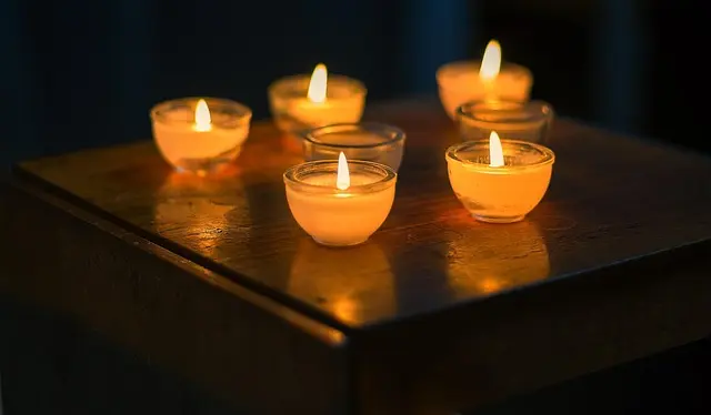 Comment choisir le bon éclairage pour créer une ambiance chaleureuse