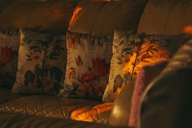 Comment créer une ambiance chaleureuse avec l'éclairage