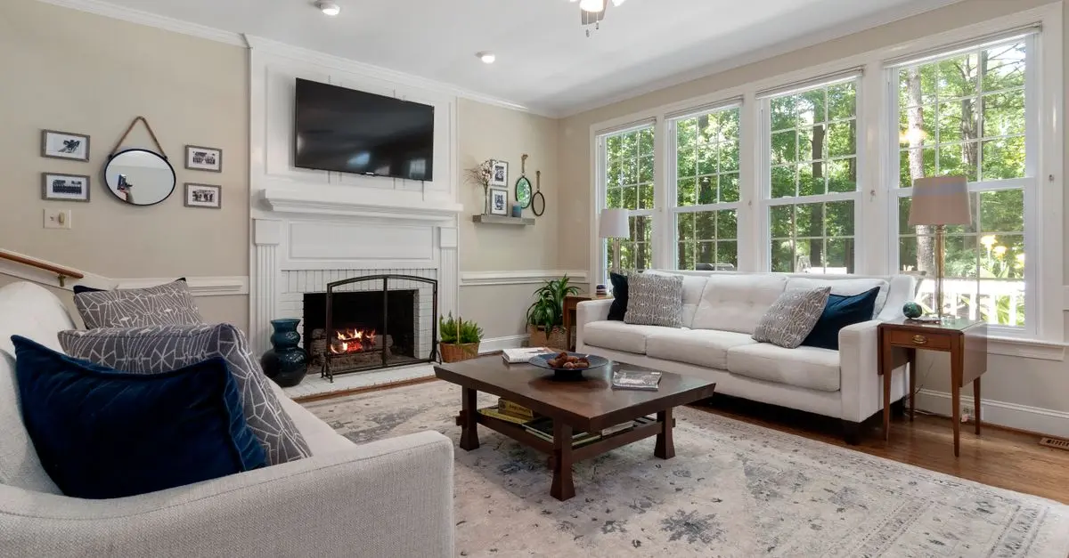 Understanding the Basics of Layered Lighting for Your Home