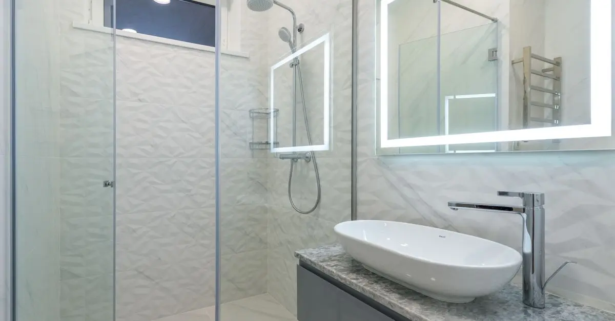 Comment bien choisir l'éclairage de votre salle de bains