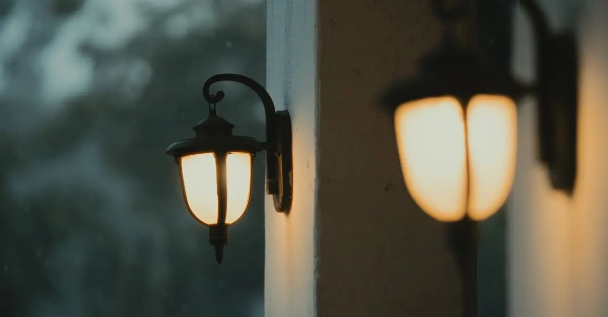 10 Essential Tips for Choosing the Right Outdoor Lighting