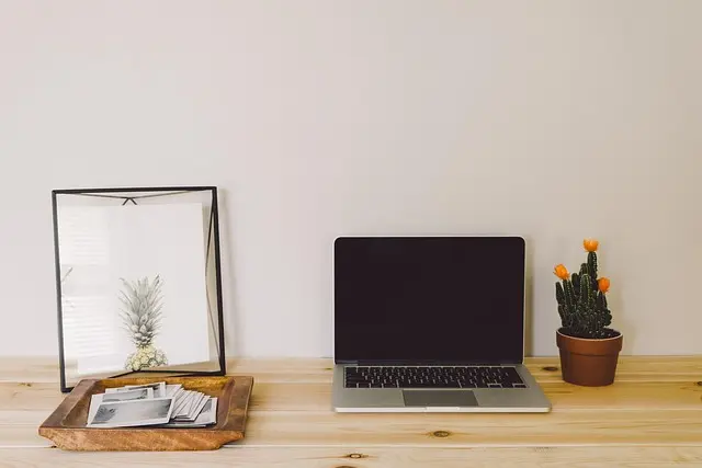 How to Select the Right Lighting for Your Home Office