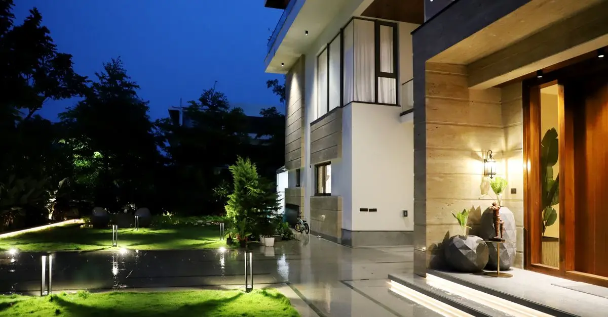 How to Choose the Right Outdoor Lighting for Your Home