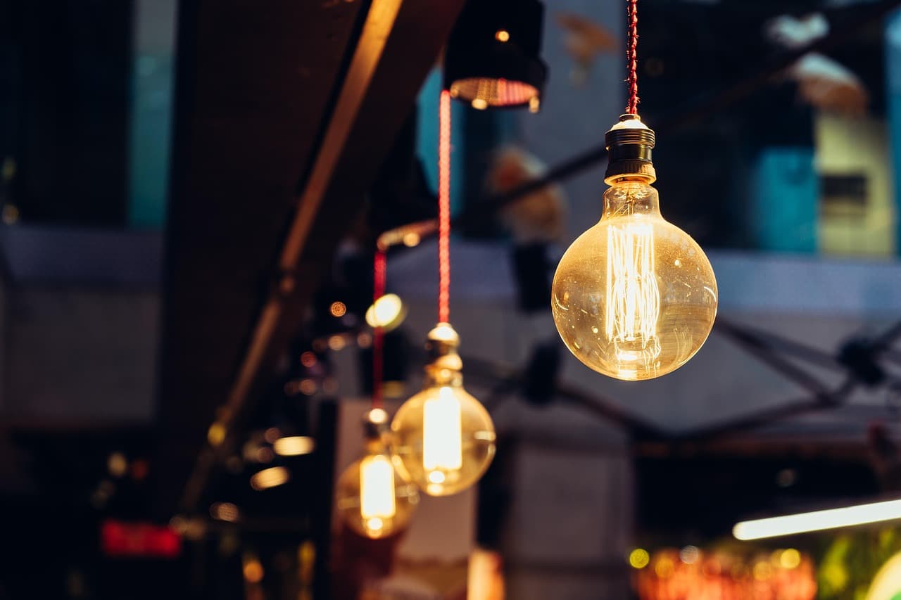 Choosing the Right Garden Lighting: A Comprehensive Guide