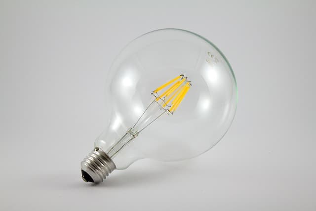Comparatif des Ampoules LED : Efficacité et Durabilité